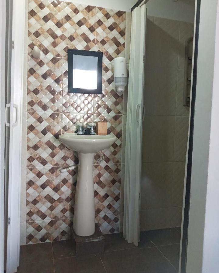 Hostal Cuyagua パロミノ エクステリア 写真